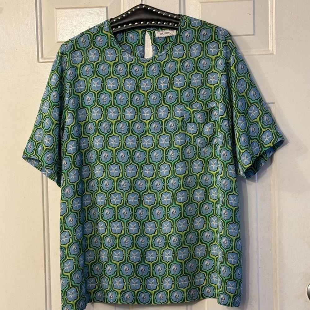Ailanto Women's EUR 42 US 14  Blouse Short Sleeve Starfish & Shells Multicolor